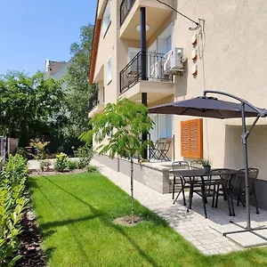 Apartman Paskal-lux With Free Parking And Air Conditioner, Budapest